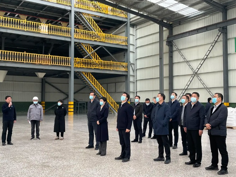 熱烈歡迎新密市四大班子領導一行蒞臨建信科技觀摩新建生產線項目